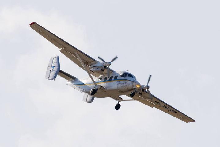 Українські військові встановили дрони-перехоплювачі на Ан-28