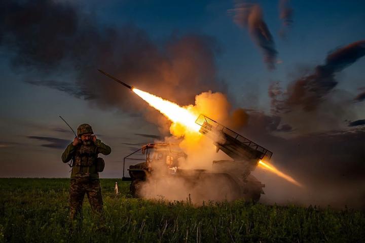 Ukraine’s defense forces strike Russian Mangust patrol boat and attack drone launch site