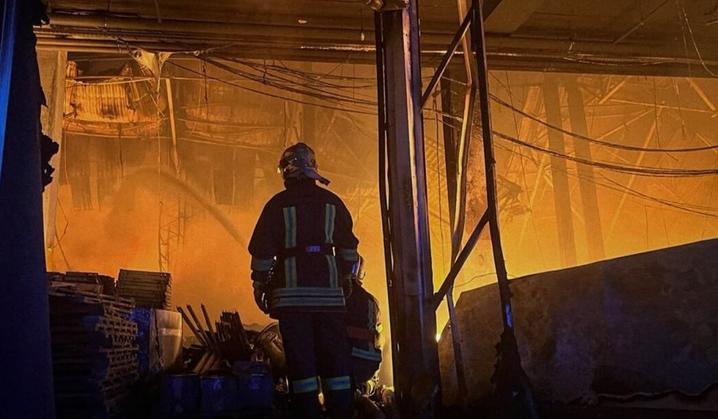 Під Києвом повністю знищено завод і склади виробника військової амуніції UKRTAC
