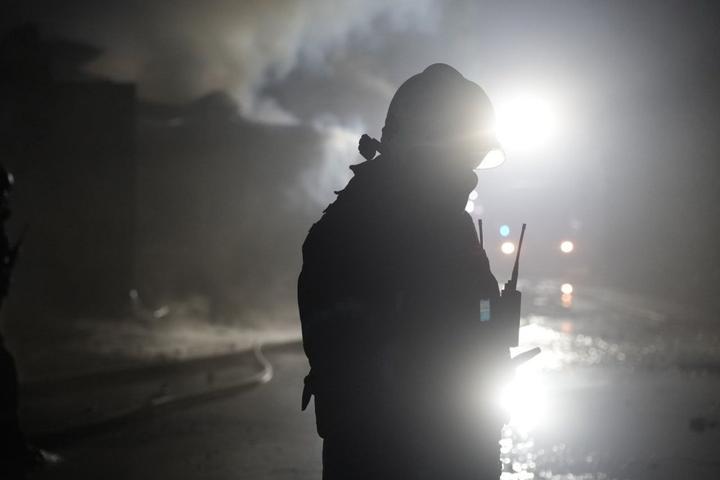 У Бучанському районі після атаки РФ сталася пожежа на складі