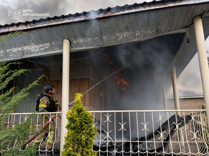 Russia attacks Kherson region: 12 people were wounded and injured