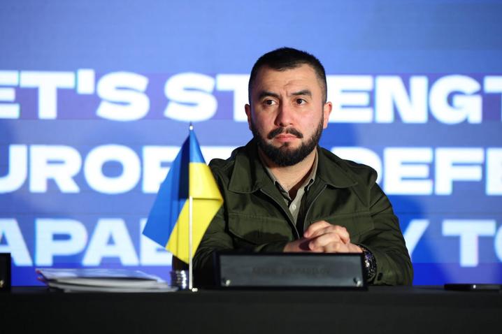 Арсен Жумаділов офіційно залишає посаду керівника Агенції оборонних закупівель