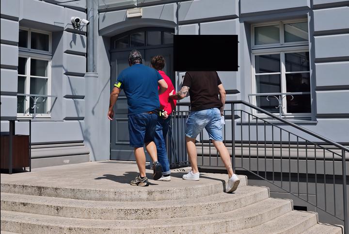 Загрожує довічне: 18-річного українця звинувачують у замаху на вбивство жінки у Вроцлаві
