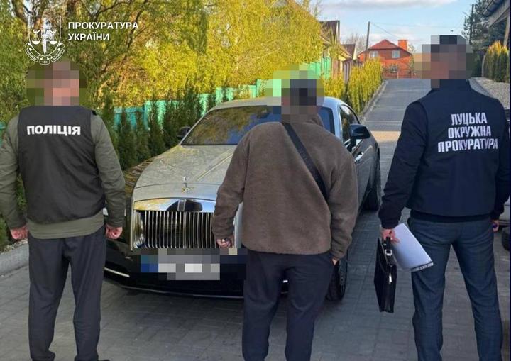 У Луцьку затримали посадовця міськради на хабарі в $30 тисяч