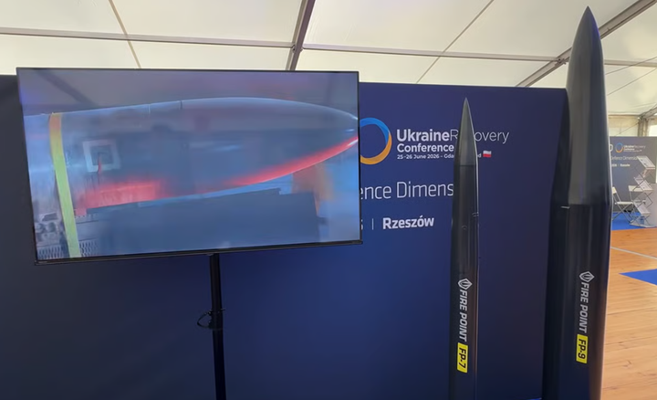Макет ракет FP-7 та FP-9