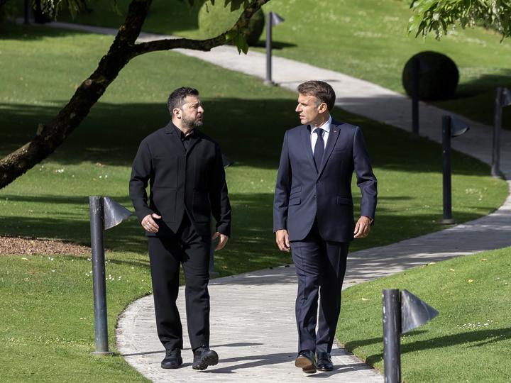 Макрон і Зеленський на саміті G7