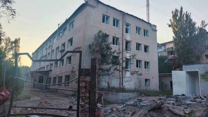 Росіяни вдарили з “Торнадо-С” по багатоповерхівках Слов’янська: є поранені