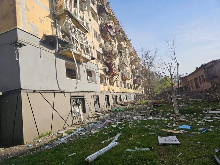 Росіяни вдарили по Краматорську: відомо щонайменше про 5 поранених і 5 убитих людей
