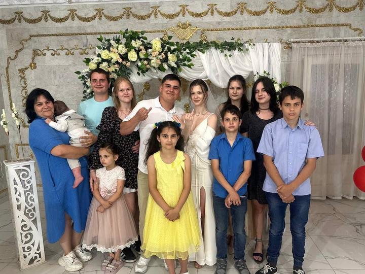 What is known about the Voronov family from Radushne