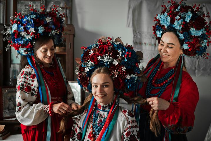 Вишиванки, українки