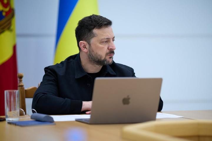 Зеленський заявив про чотири російські ретранслятори у Білорусі та попередив про наслідки