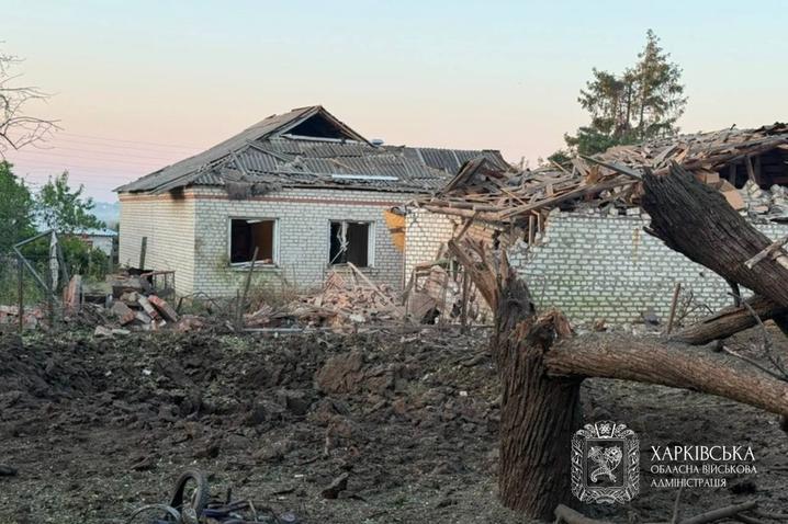 Ізюм під ворожою атакою: постраждали пʼятеро людей, серед яких 9-річний хлопчик