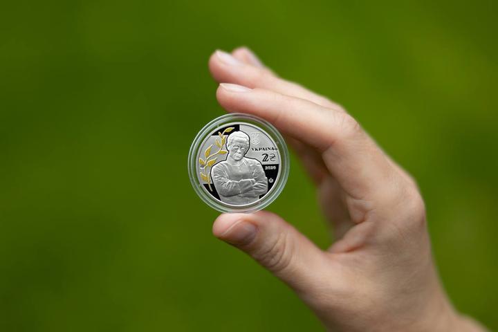 монети номіналом 2 гривні 