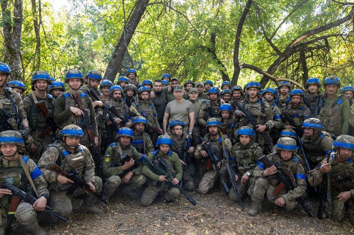 “Загороджувальні батальйони”, “ями” та “дерево правди”. Головне з розслідування про 225-й окремий штурмовий полк