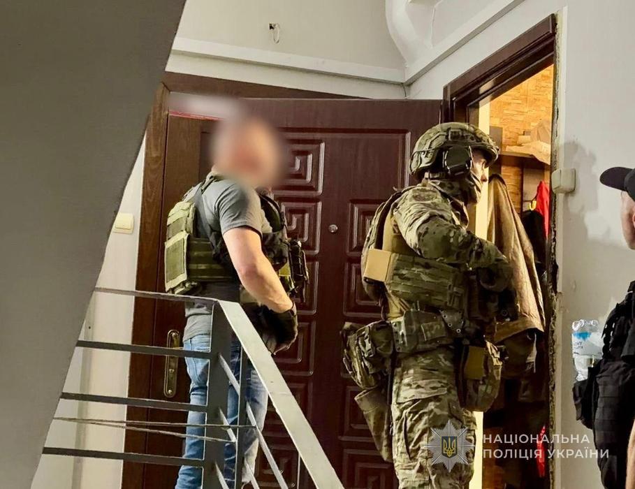 В Одесі чоловік застрелив батьків і поранив брата, після чого наклав на себе руки