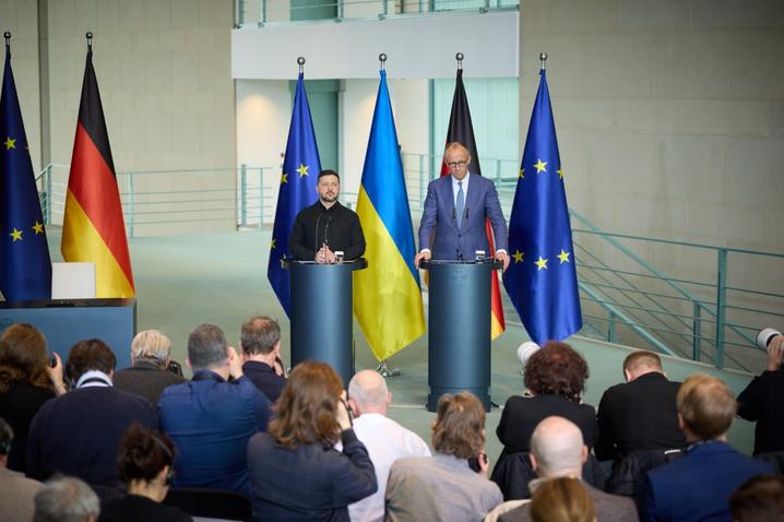 Німеччина надасть Україні нові пакети військової допомоги: Мерц розкрив подробиці