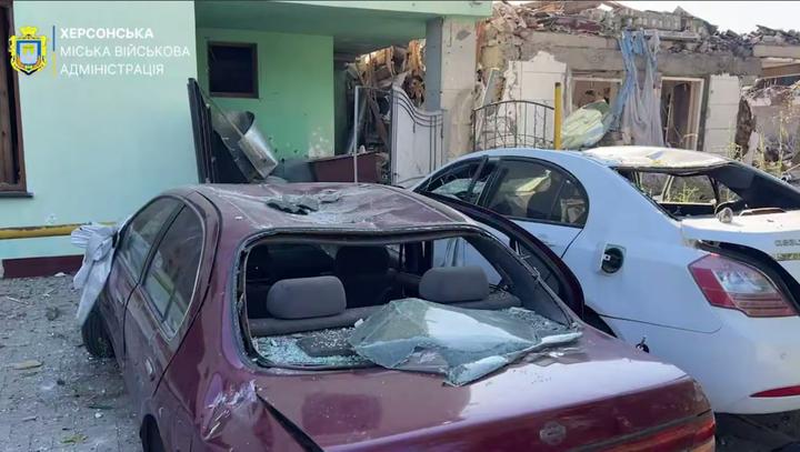 У Херсоні внаслідок російських атак загинули двоє людей, восьмеро поранені