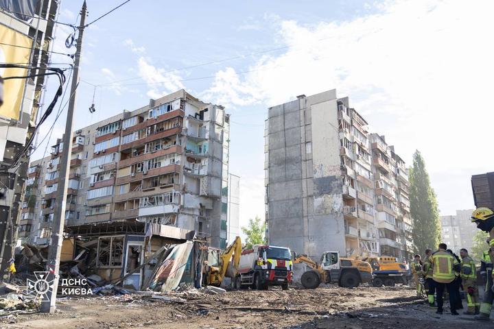 15 травня Зруйнований будинок