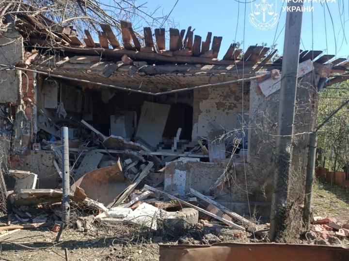 Росіяни вдарили по Ізюму: загинув чоловік, поранена 13-річна дівчинка