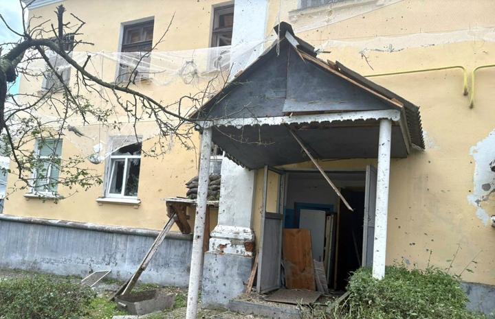 Наслідки атаки РФ на Харківщину, під час якої постраждали рятувальники