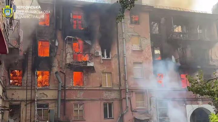 Російські атаки по Херсону і області: одна людина загинула, 11 поранених