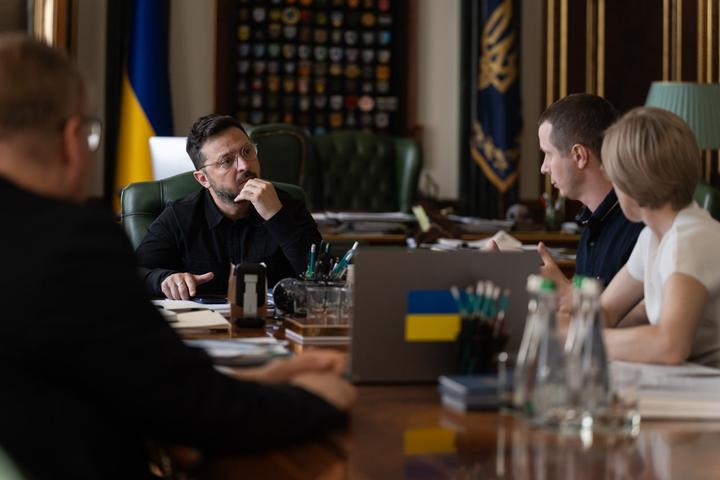 Зеленський анонсував відкриття архівів СБУ та дозволи на ексгумацію на Волині