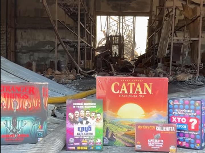 Росія знищила головний склад видавництва настільних ігор “Rozum” на Київщині