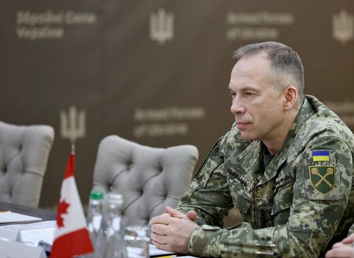 Сирський: Росіяни активізували наступ по всьому фронту, але відчувають брак ракет ППО