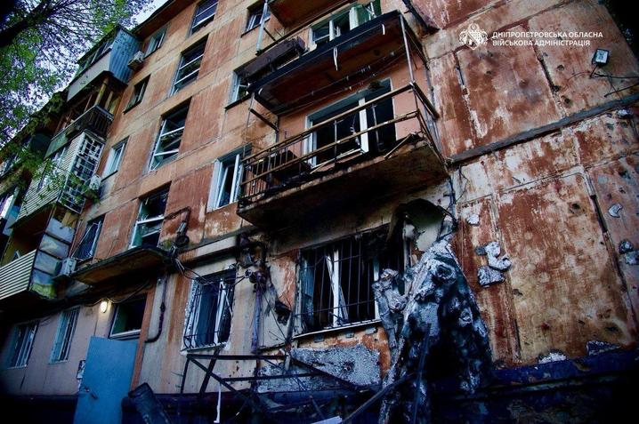 Росія продовжує гатити по містах України: є загиблі та поранені