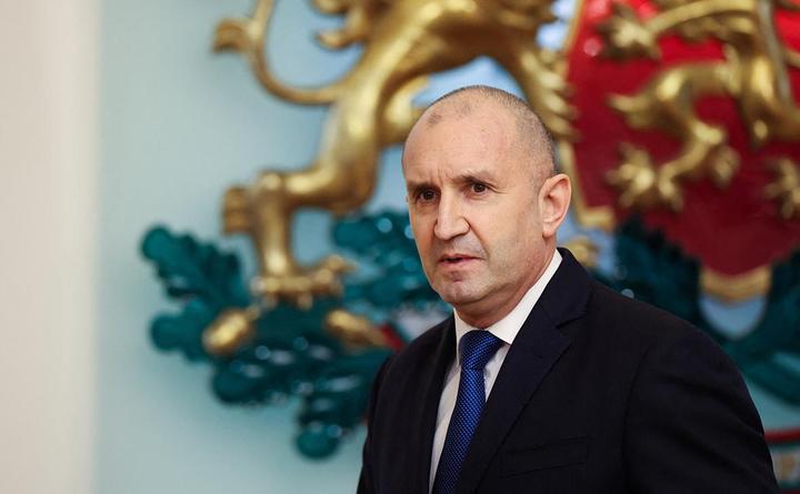 Болгарія обирає парламент: чому перемога фаворита Радєва несе ризики для України