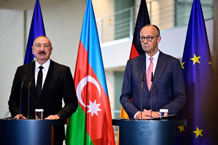 Former high-ranking officials from Germany and Russia met secretly in Azerbaijan to discuss ending the war in Ukraine
