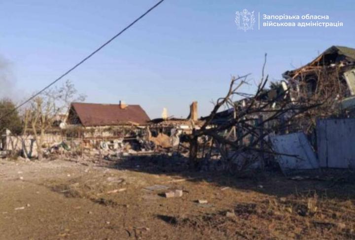 Війська РФ здійснили сім ударів по Запорізькому району: троє людей загинули, серед поранених є дитина