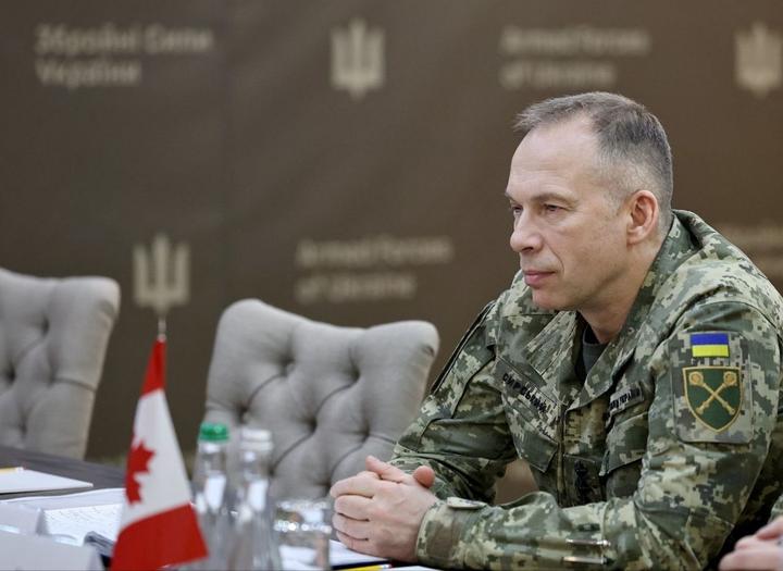 Сирський: Росіяни активізували наступ по всьому фронту, але відчувають брак ракет ППО