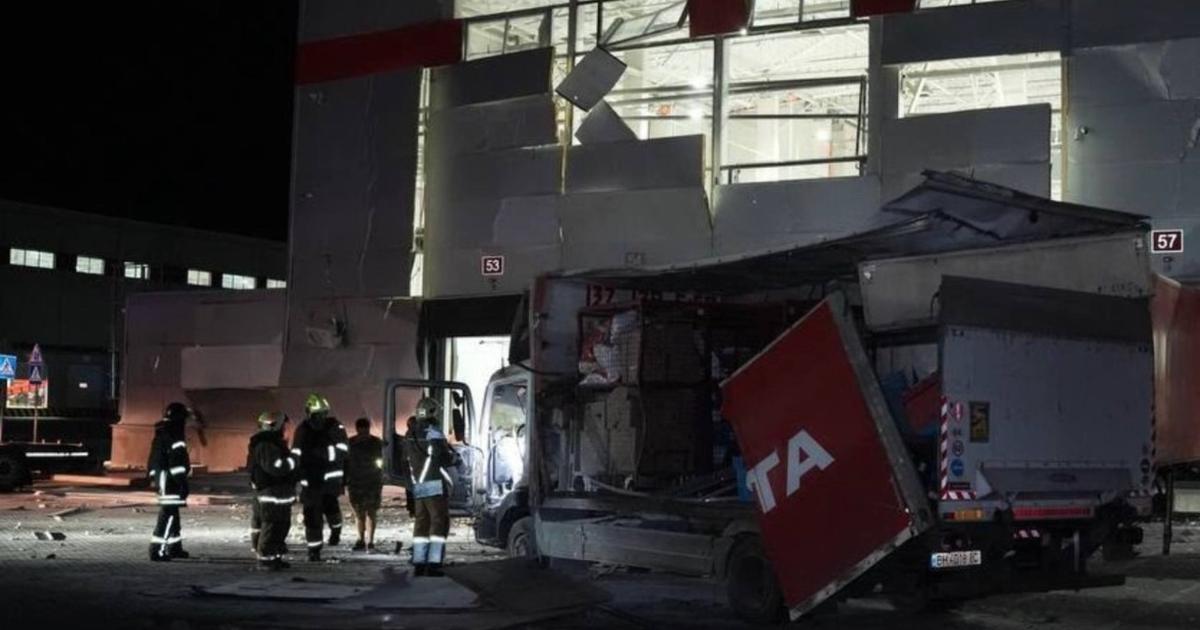 Russia attacked the Odesa region: a "Nova Poshta" branch was damaged | (shelter)