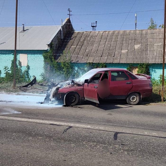 Влучання ворожих дронів у цивільні автівки