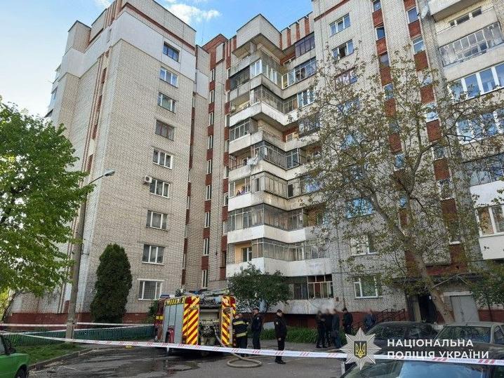 У Львові стався вибух і пожежа в багатоповерхівці: загинула людина