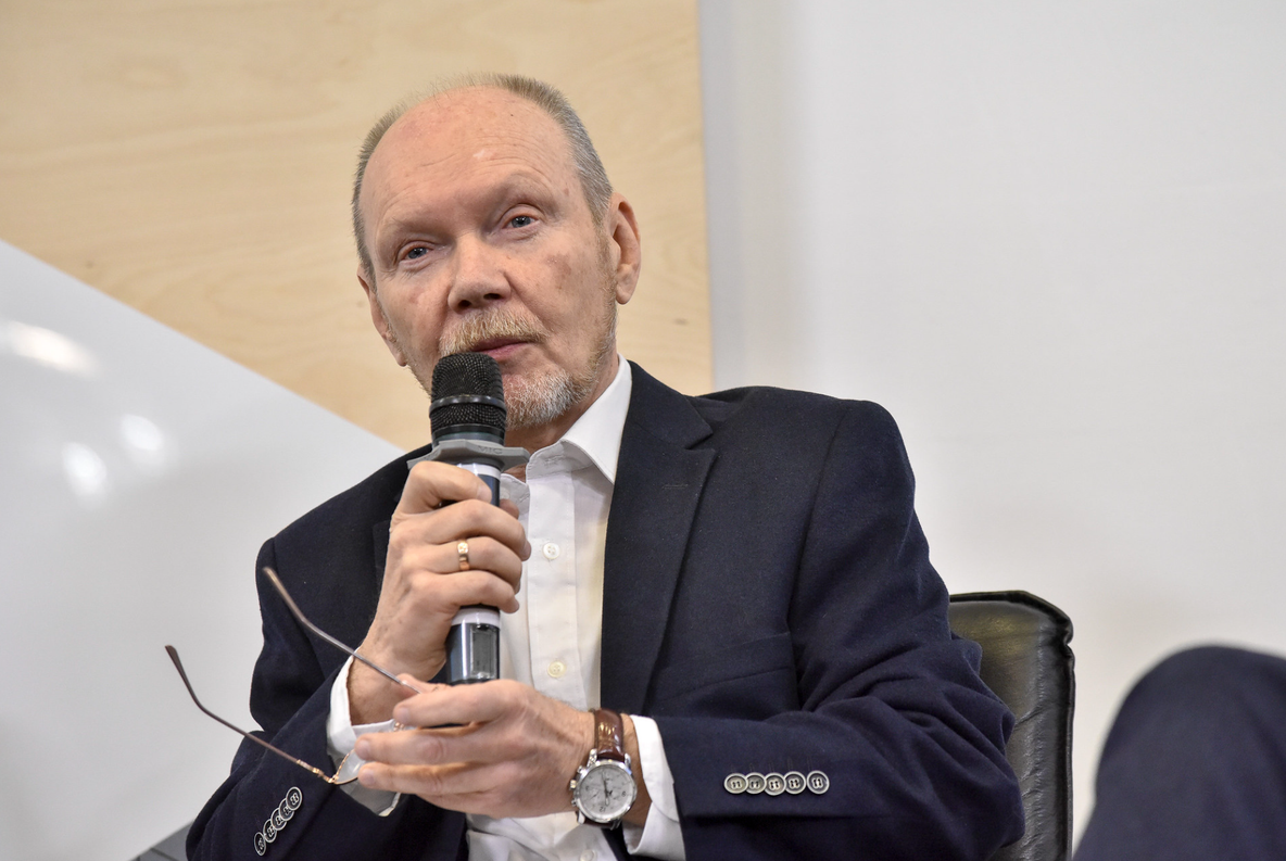 “Якщо нічого не зміниться катастрофічно, війна – ще дуже довга справа”. Інтерв’ю “Шелтера” з Андрієм Веселовським