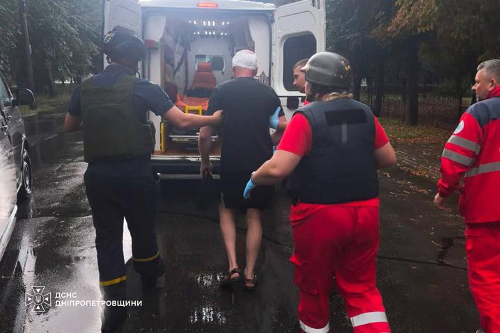 На Дніпропетровщині внаслідок російських обстрілів загинула жінка