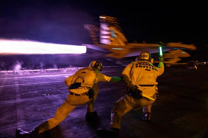 Військові США перехопили вже 94 торгові судна після відновлення блокади Ірану