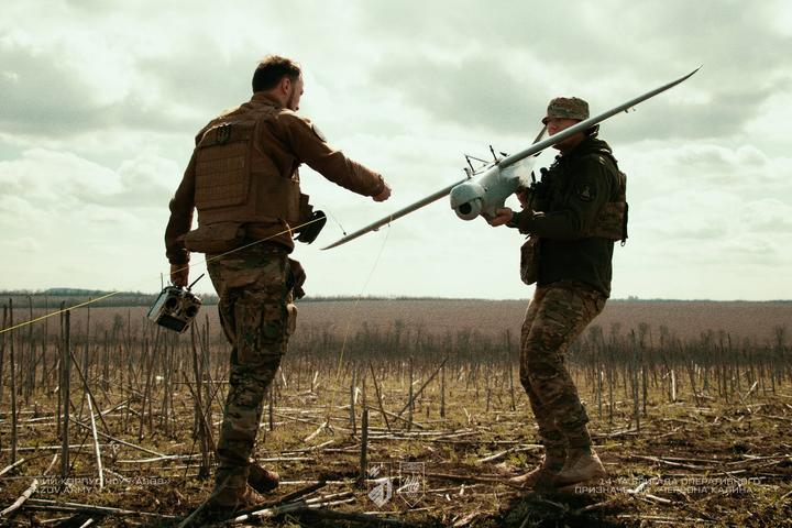 У Фінляндії виготовлятимуть дрони для потреб України та Європи: підписано документи