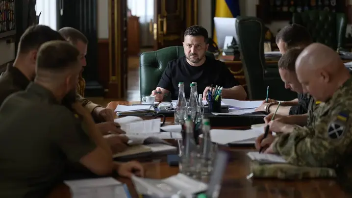“Далекобійні удари – це не про одну людину”: Зеленський назвав причини звільнення Федорова