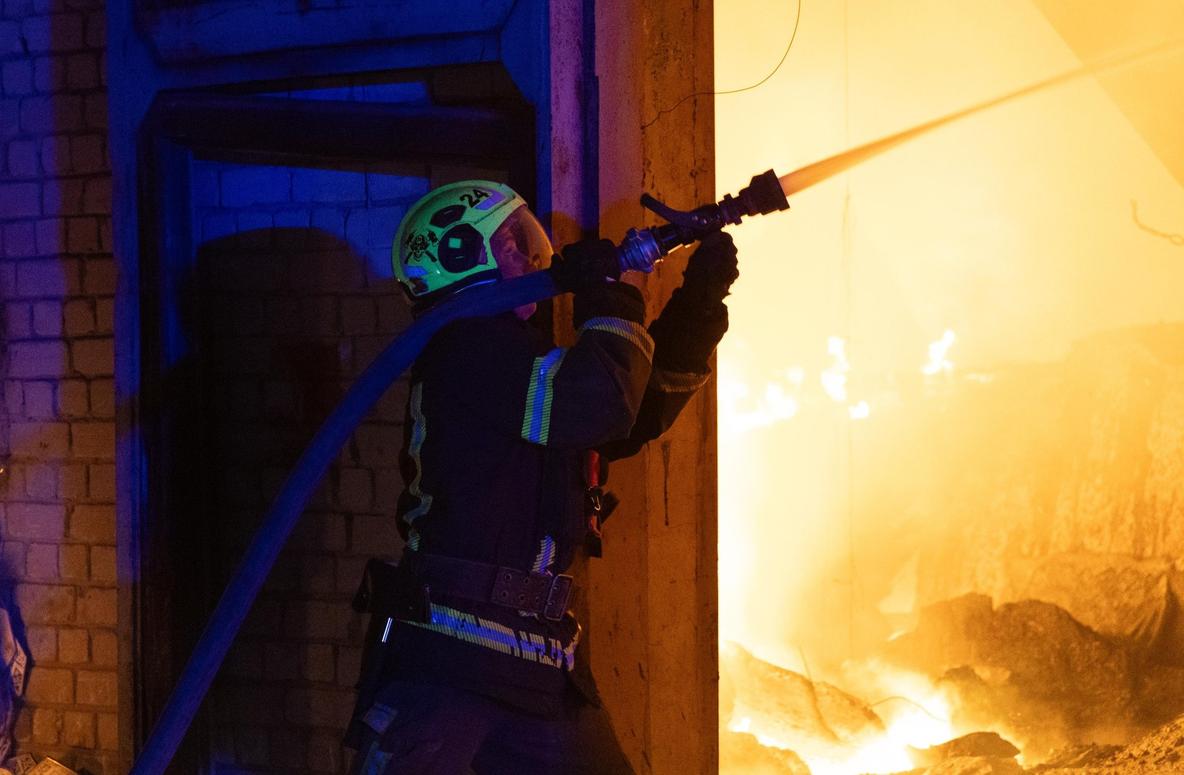 firefighters, rescuers