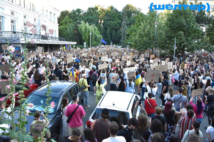 У Києві третій день тривають мітинги через звільнення Федорова
