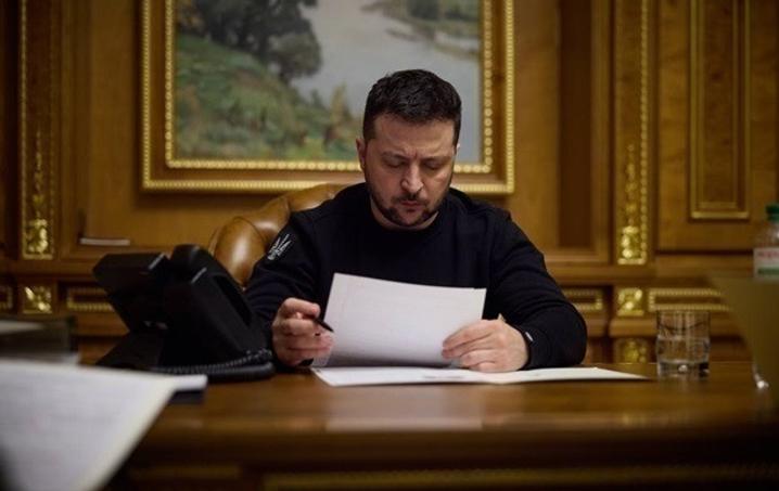 Військовий збір діятиме ще три роки після завершення війни: Зеленський підписав законопроєкт