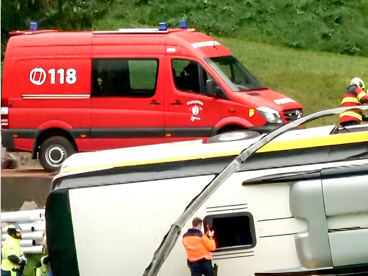 У Швейцарських Альпах автобус із туристами потрапив у ДТП: п'ятеро загиблих