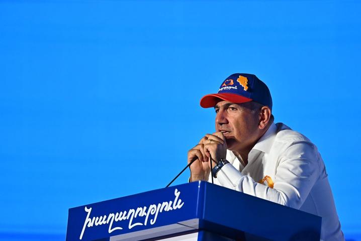 Нікол Пашинян
