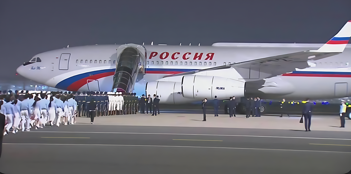 Літак Путіна в Пекіні