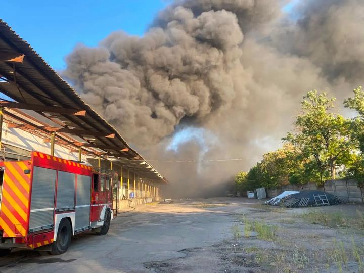 A fire destroyed a Red Cross warehouse in Kherson: humanitarian supplies worth 28 million hryvnia were lost
