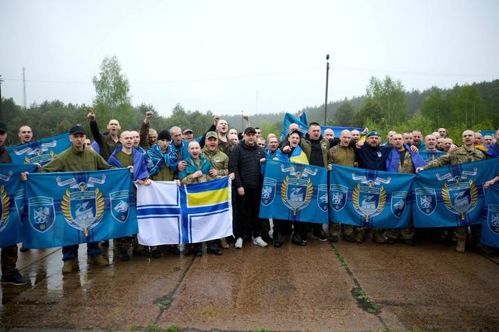 Військові