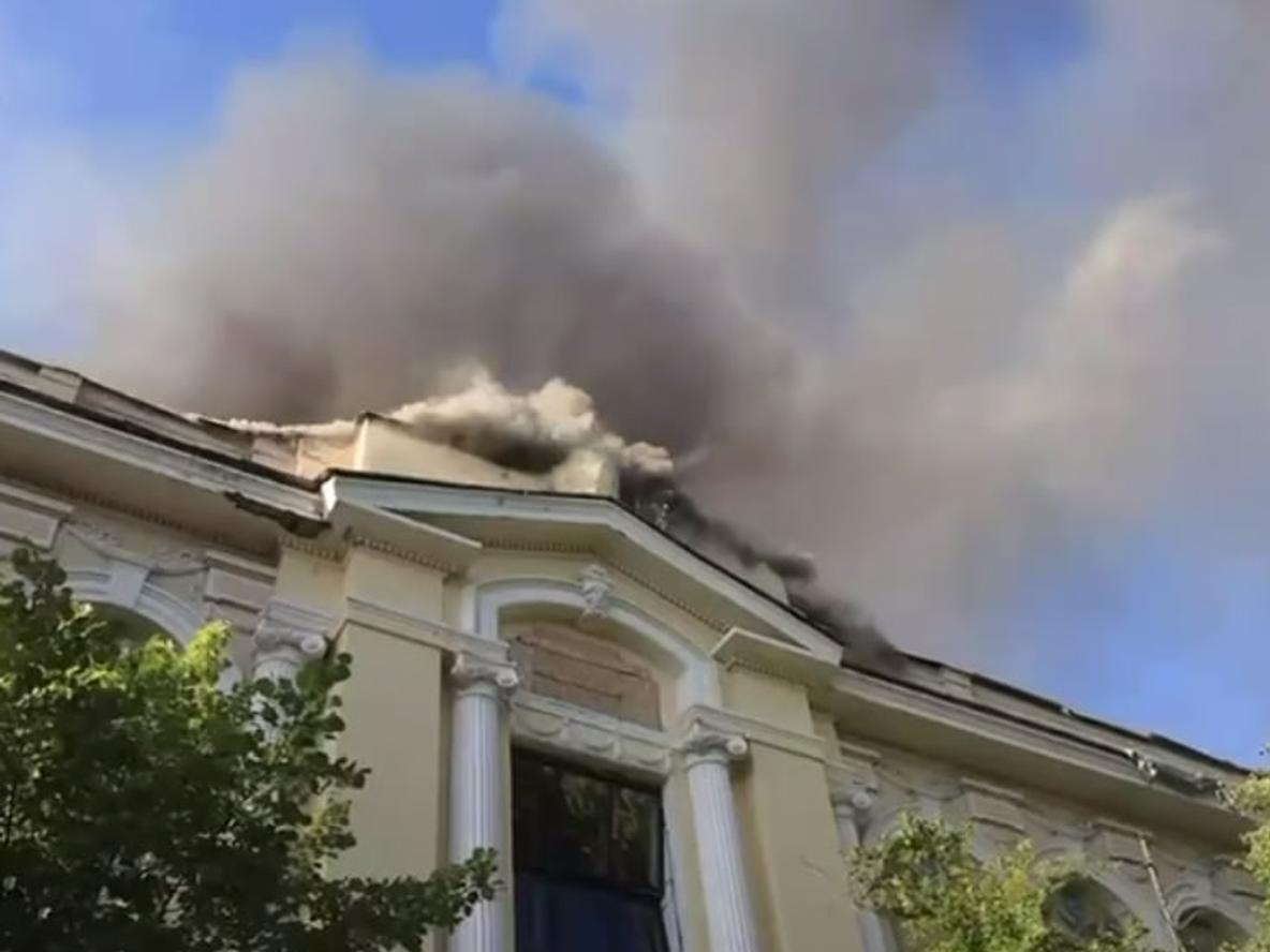 Російський дрон влучив у художній музей у Харкові: постраждали четверо людей, триває евакуація експонатів
